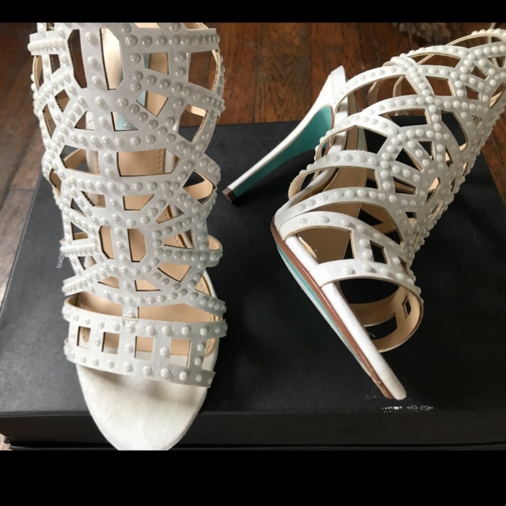 Bridal dress shoes
